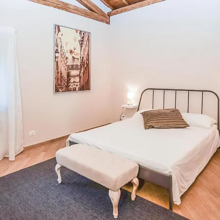 2 Bedroom Beautiful In -lt- Holiday home Fabrica di Roma